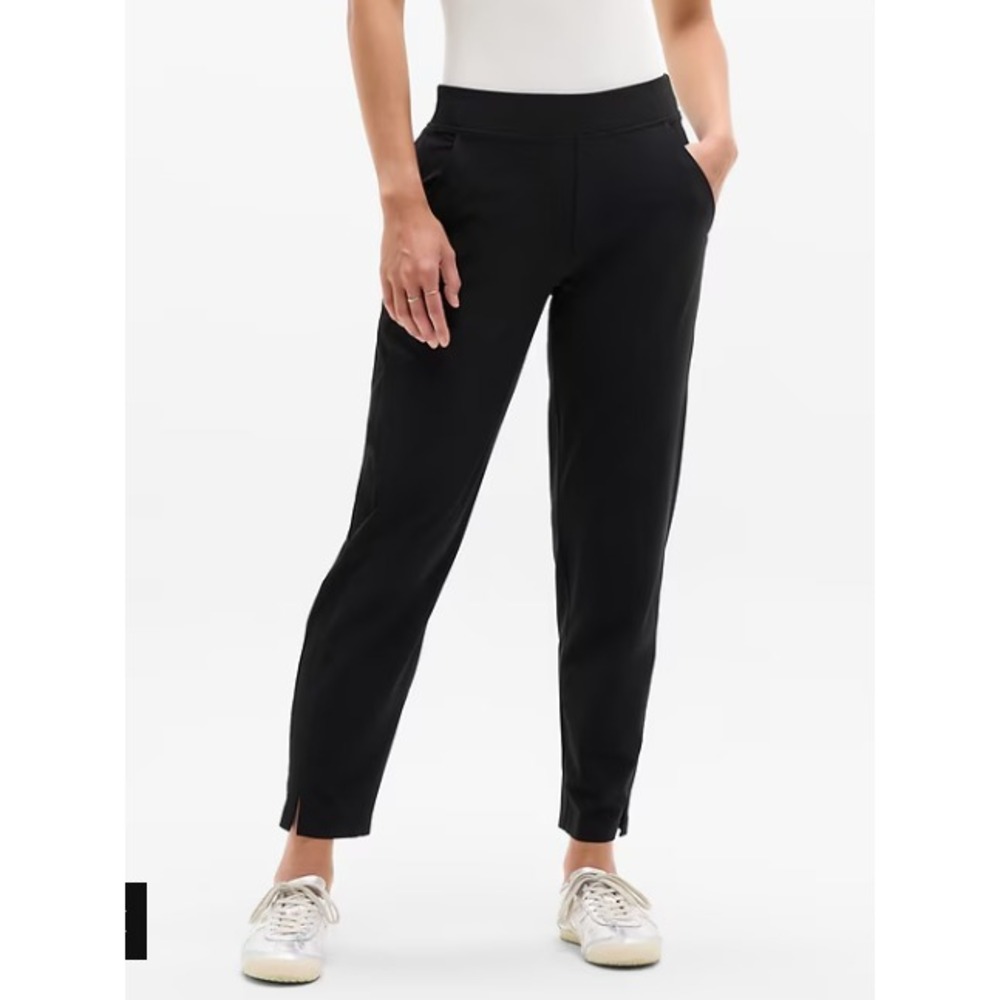 ATHLETA Brooklyn Mid Rise Ankle Pant Minimalist Straight Leg Black Size 8